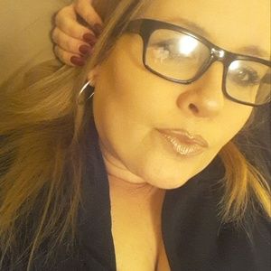 Meet your Posher, Hilda